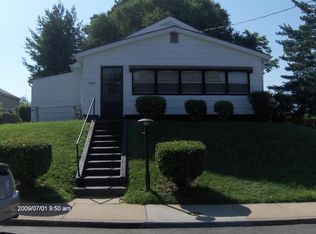 1004 Ridge St, Charlottesville, VA 22902