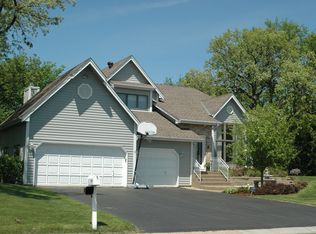 1525 Sherwood Way, Eagan, MN 55122