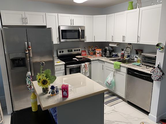 2nd image of 325 Andover #M