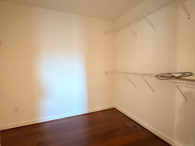 351 S Cherry St — Photo 31