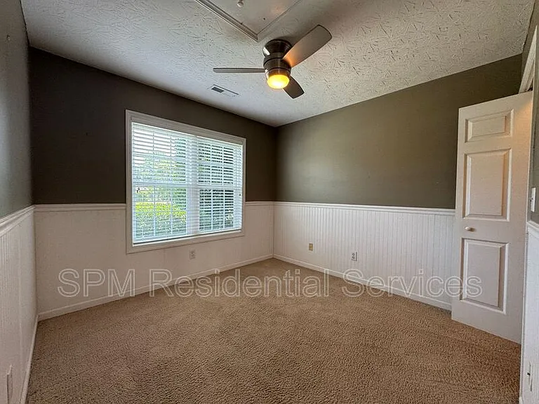 723 Sunseeker Dr — Photo 14