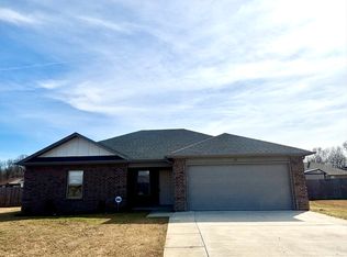 14 Winchester Dr, Ward, AR 72176
