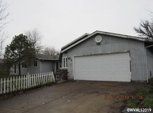 26 Maple Ct, Independence, OR 97351