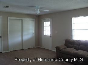 5th image of 4563 Essex Ln