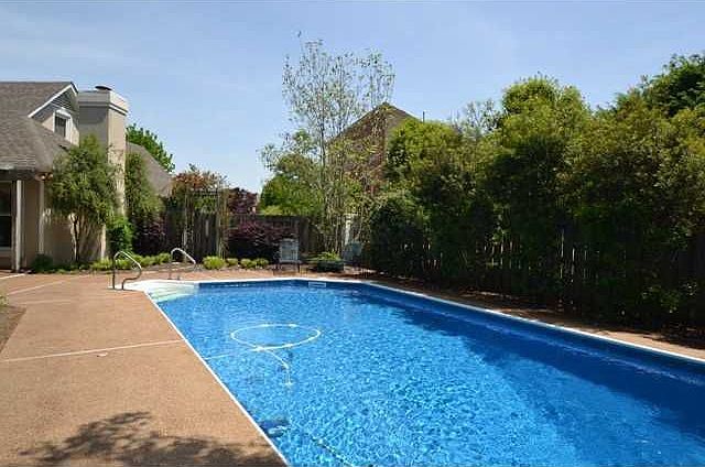 HURRY!!  New Liner, Arbor, Large Private Cove
