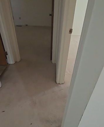 4th image of 450 Edenderry Way