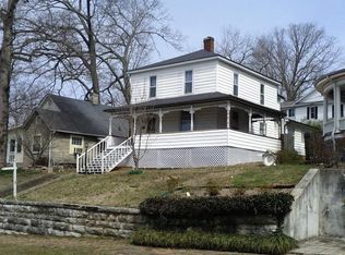 428 Walden Ave, Harriman, TN 37748