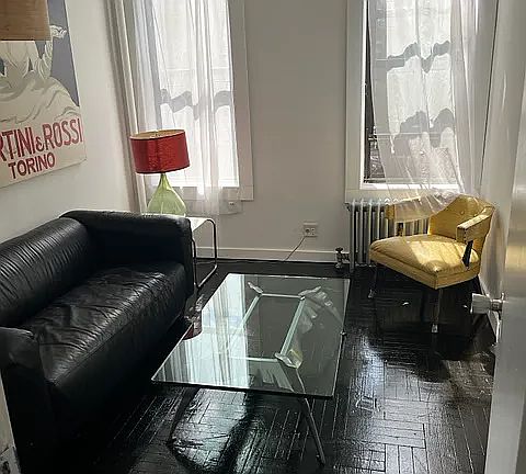 3rd image of 547 E 12th St #3