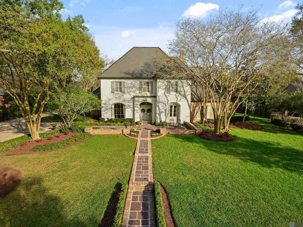 19219 W Muirfield Dr, Baton Rouge, LA 70810