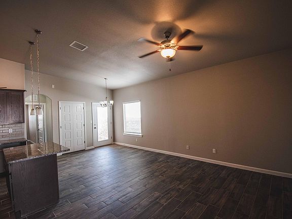 2nd image of 6933 Mesquite Hill Dr