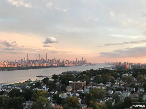 200 Winston Dr APT 2019, Cliffside Park, NJ 07010