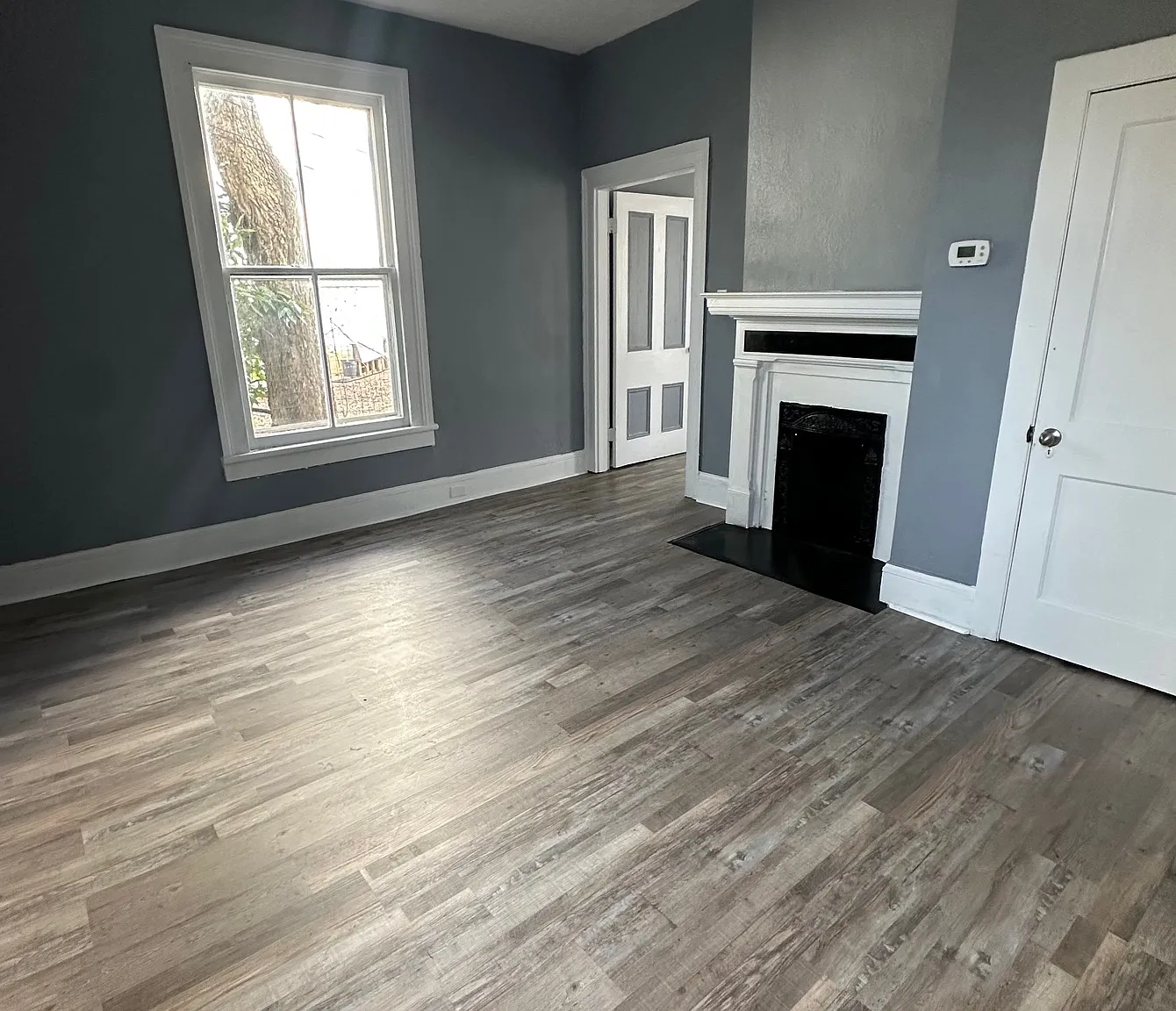 2 bed, $900 — Photo 2