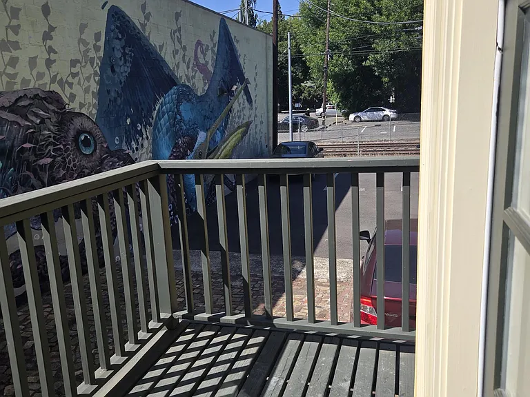 11th St — Photo 18