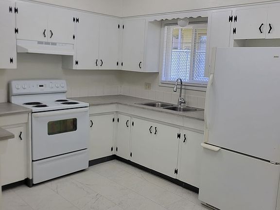 3rd image of 2551-2578 Hyde Ct SE #2557