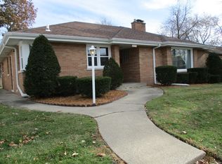 18251 School St, Lansing, IL 60438