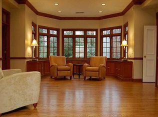 1350 W Wesley Rd NW, Atlanta, GA 30327