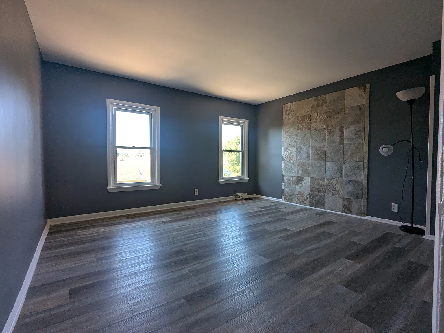 2 bed, 800 sqft, $1,650 — Photo 2