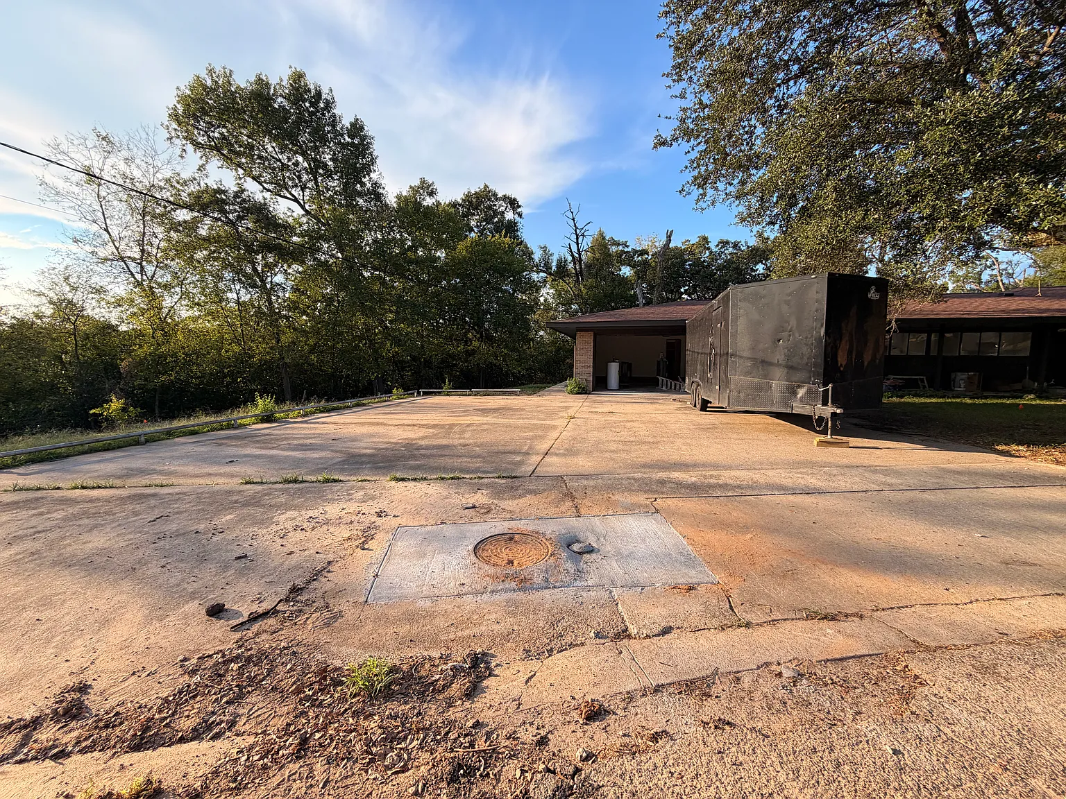 4 bed, 2600 sqft, $2,000 — Photo 2