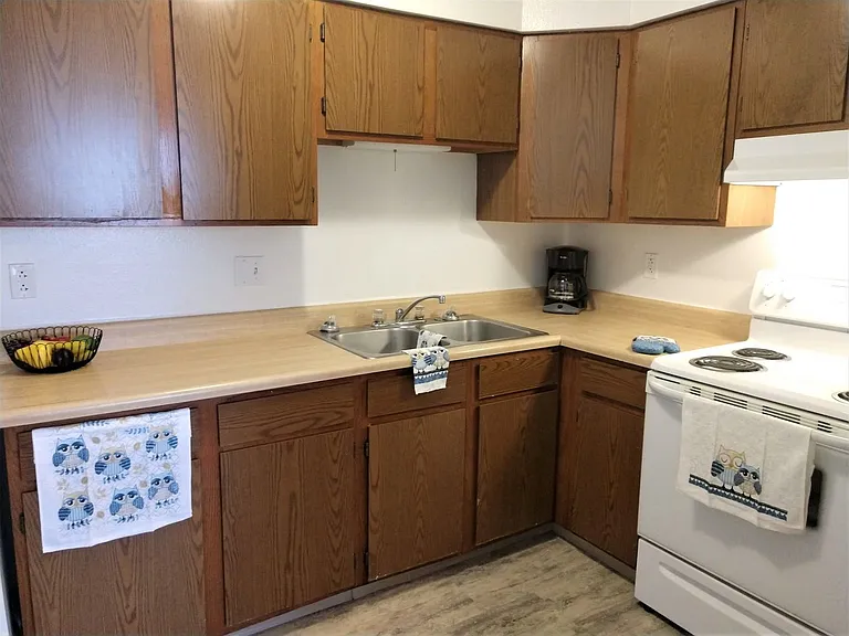 1216 S G Ave — Photo 35