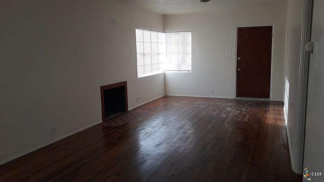 2nd image of 1493 W Olive Ave