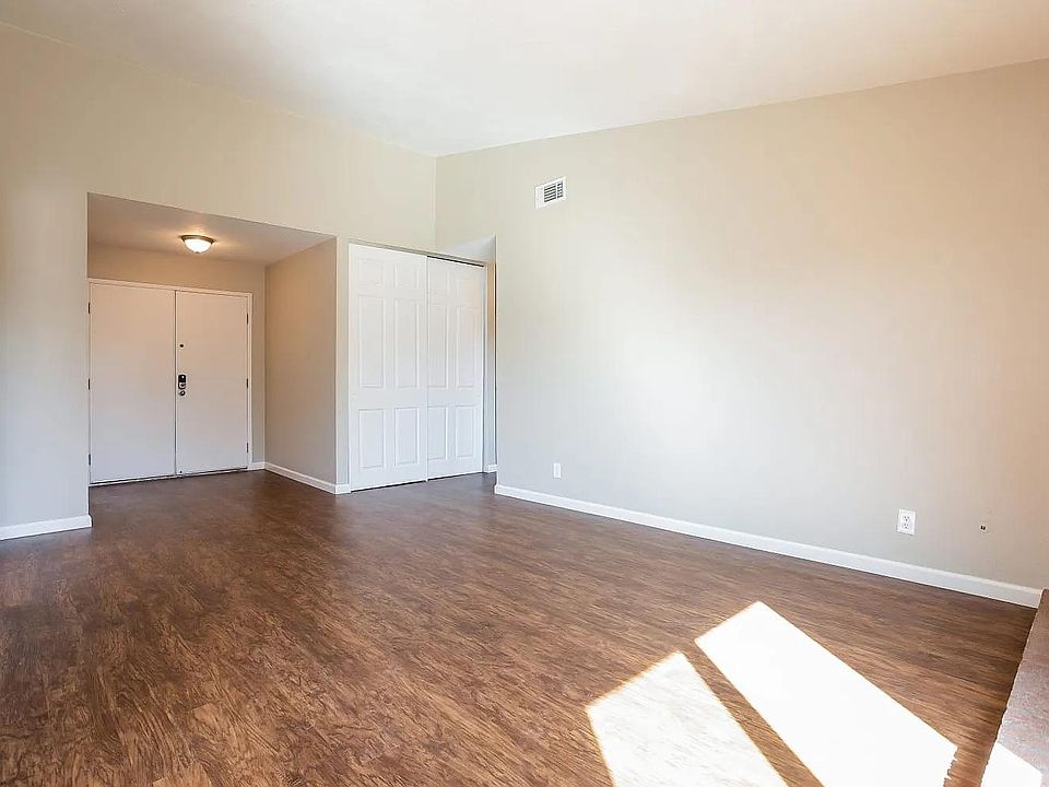 1st image of 142 Hannigan Way