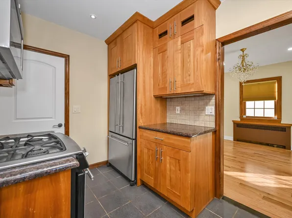 85-11 Eton Street image 7 of 20