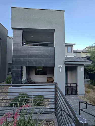 499 Fairview Hills St Photo 1
