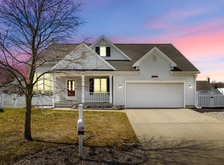 6930 Crest Point Ct, Portage, MI 49024
