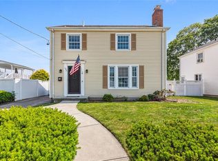 123 Scarborough Rd, Pawtucket, RI 02861
