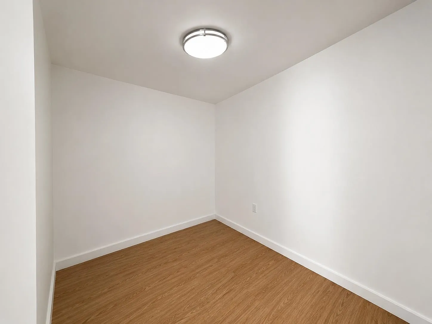 2 bed, 1.0 bath, $2,550 — Photo 4