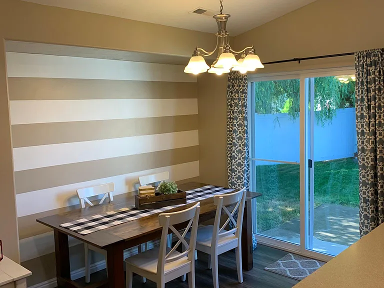 1720 W Meadowview Ct — Photo 5
