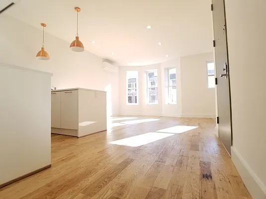 Rented by BRICK & GALO REALTY CORP | media 9