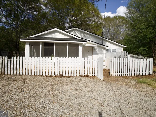 238 Dallas St, Hiram, GA 30141