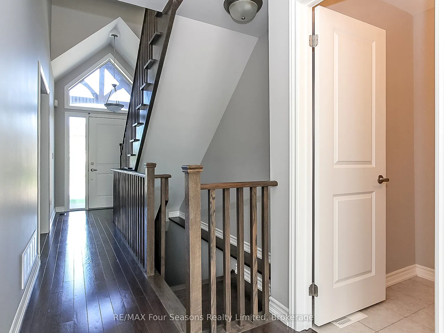 3 bed, $5,500 — Photo 3