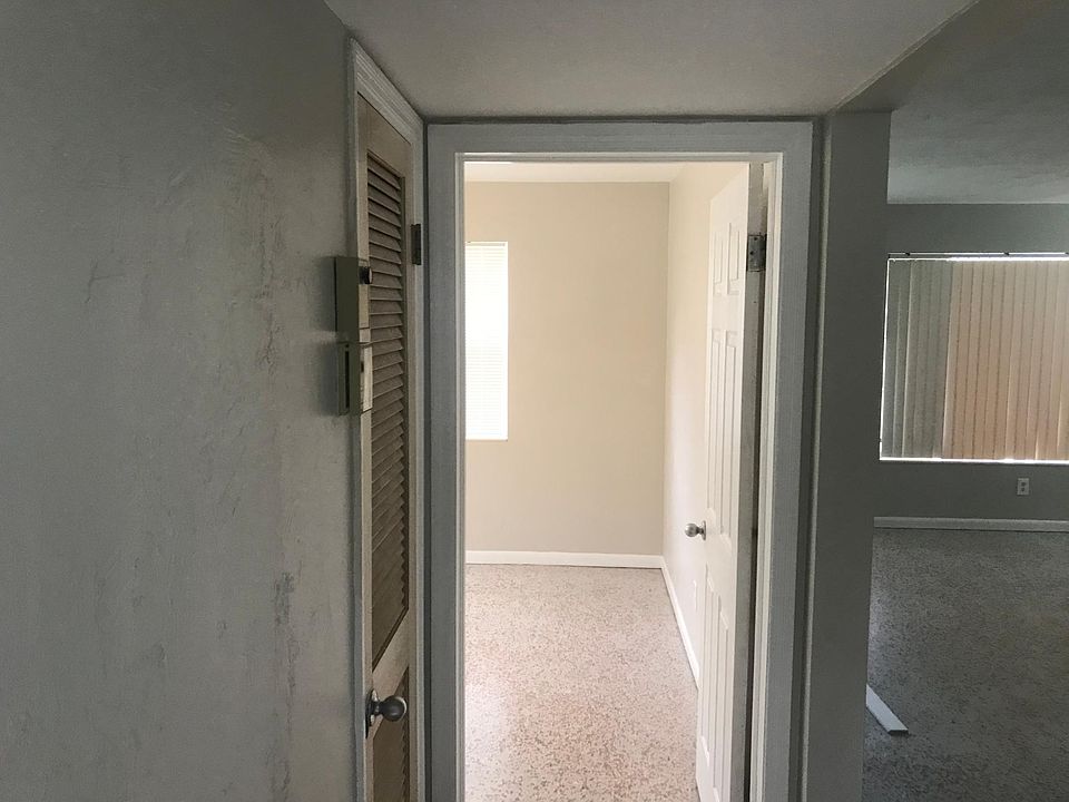 1st image of 2095 Pleasant Dr