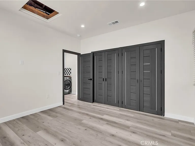 16435 Kingsbury St — Photo 13