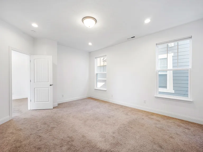 7003 Pickett Pl — Photo 8