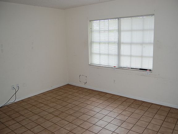 2nd image of 1519 Mobile Ave