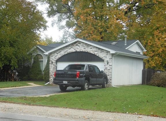 4th image of 16W706 3rd Ave