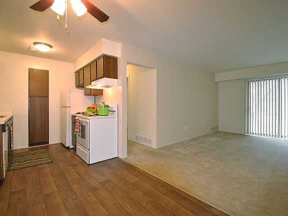 3rd image of 30351 Timberidge Ln APT 304