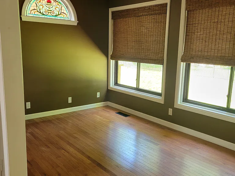 110 Hilton Ln — Photo 17