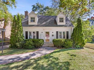 203 Vale Ave N, Rockford, IL