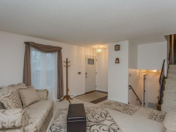 2nd image of 3356 Hazelton Dr