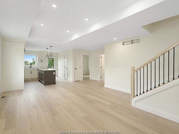 3rd image of 3294 Riberdy Rd