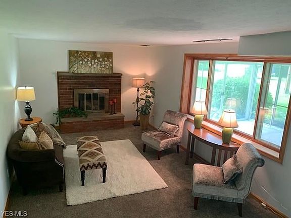 2nd image of 194 Atterbury Blvd