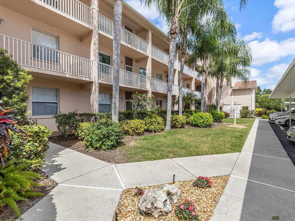8750 Olde Hickory Ave #9103