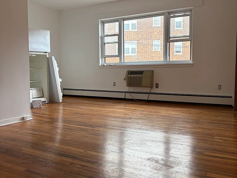 253 Grant Ave #6B — Photo 9