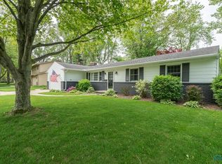 4743 Woodland Ln, Sylvania, OH