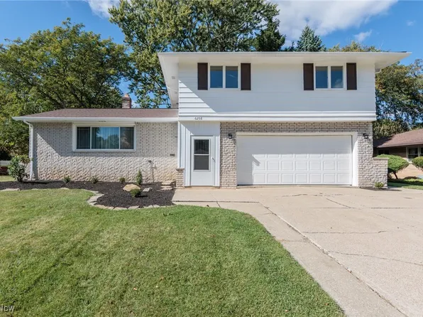 6258 Carlyle Dr, Seven Hills, OH 44131