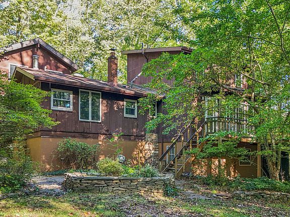 2nd image of 74 Stony Brook Rd